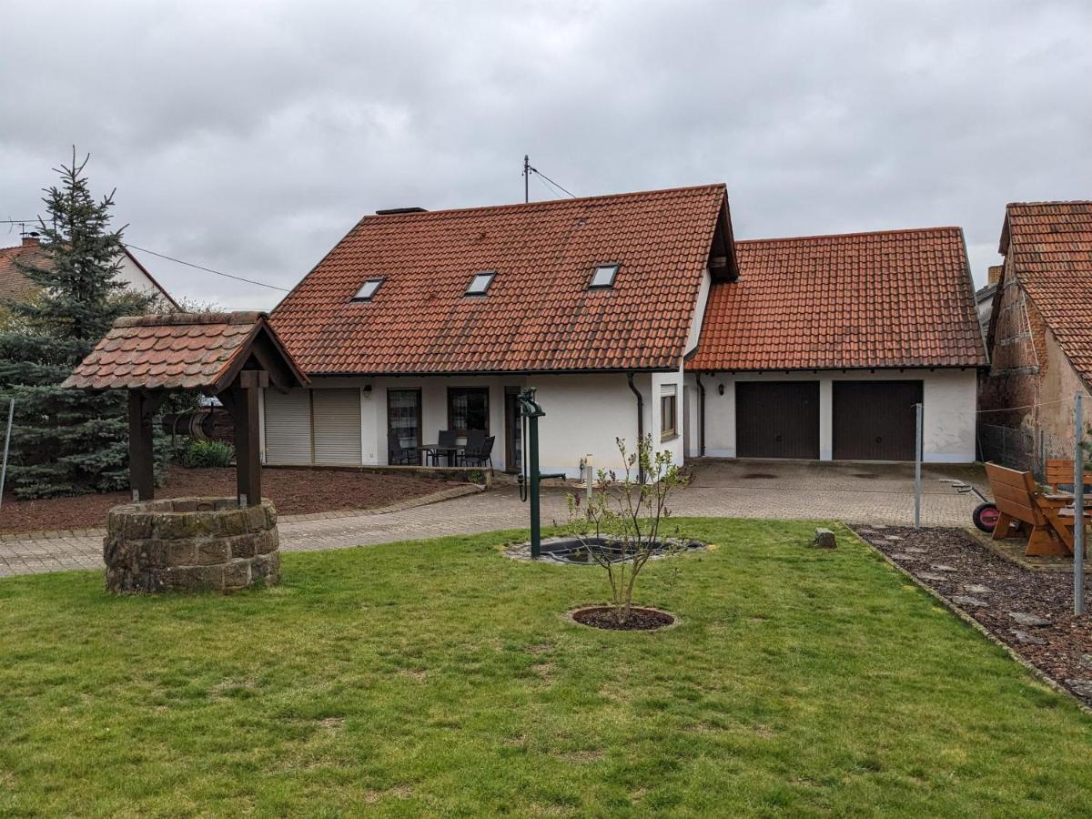 Ferienwohnung Madenburgblick Eschbach  エクステリア 写真